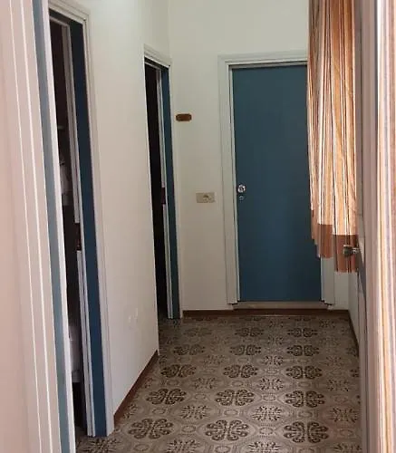 Отель Enrica Червия