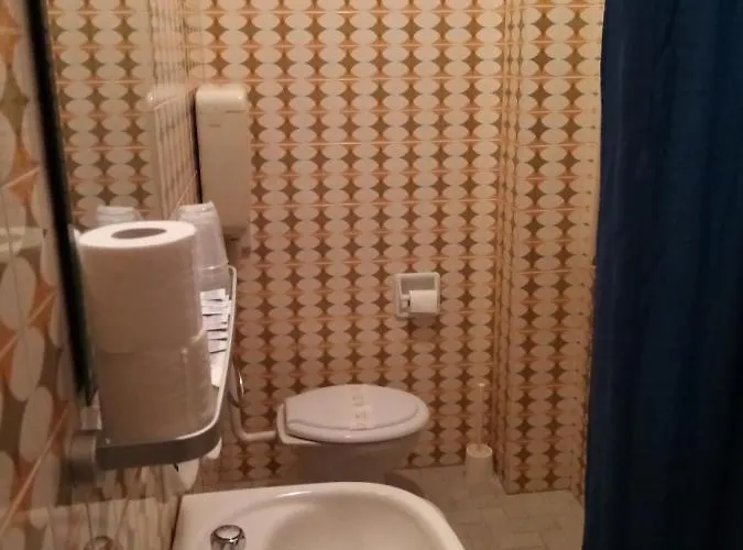 Hotel Enrica 3*