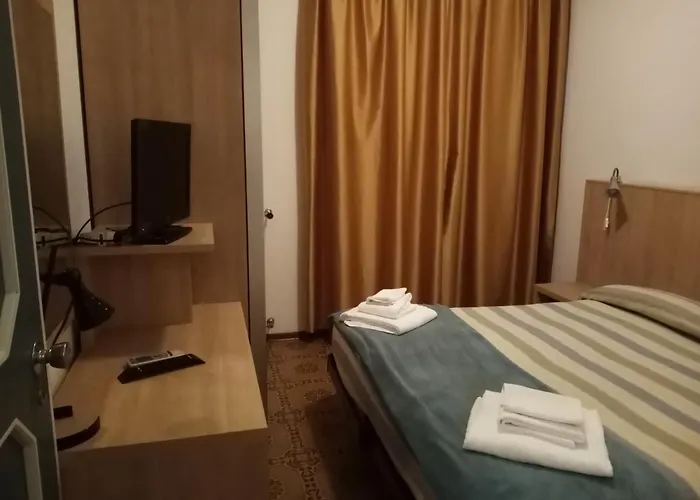 Отель Enrica 3*